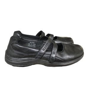 Propet Shock Absorbent Walking Shoes (9)